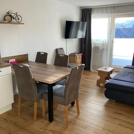 アパート Alpina プフロンテン